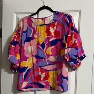 NWT TCEC Colorful Floral Puff Sleeve Short Sleeve Top Size Large